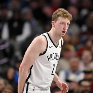 pg电子试玩版-打停公牛！新秀沃尔夫篮下分球助夏普扣篮 随后自己强投三分命中